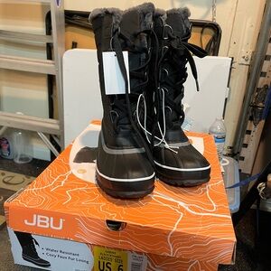 Women JBU boots